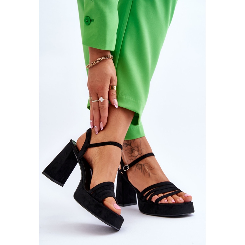 Tocuri De Damă În piele Capiță Și Sandale Platformă Negru Verda 2