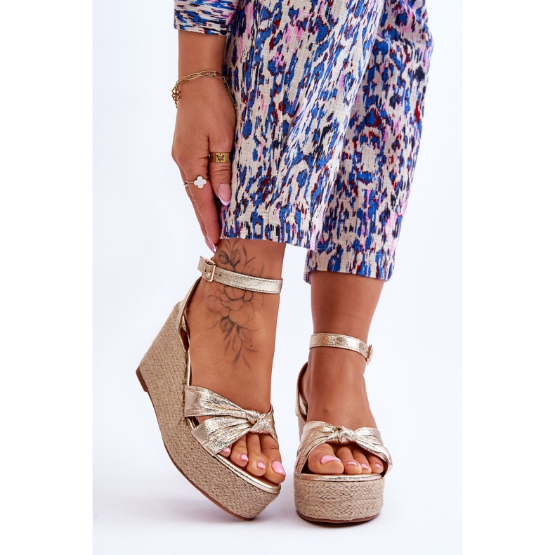 Sandale cu pană Kendall aurii pentru femei de aur 1 Sandale cu pană Kendall aurii pentru femei de aur 1