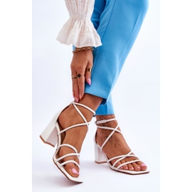 FJ1 Sandale cu toc damă la modă din piele albă Primma 2 FJ1 Sandale cu toc damă la modă din piele albă Primma 2