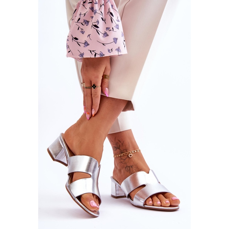 Papuci Clasici din piele Miley argintii cu toc mic 2