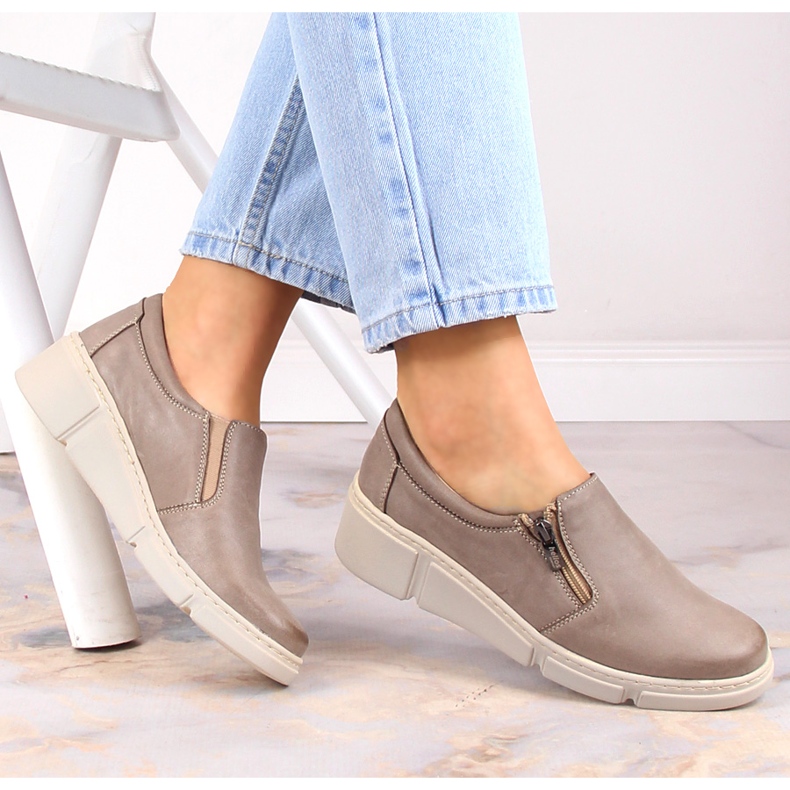 Pantofi de dama comozi din piele, bej Helios 404-02 1