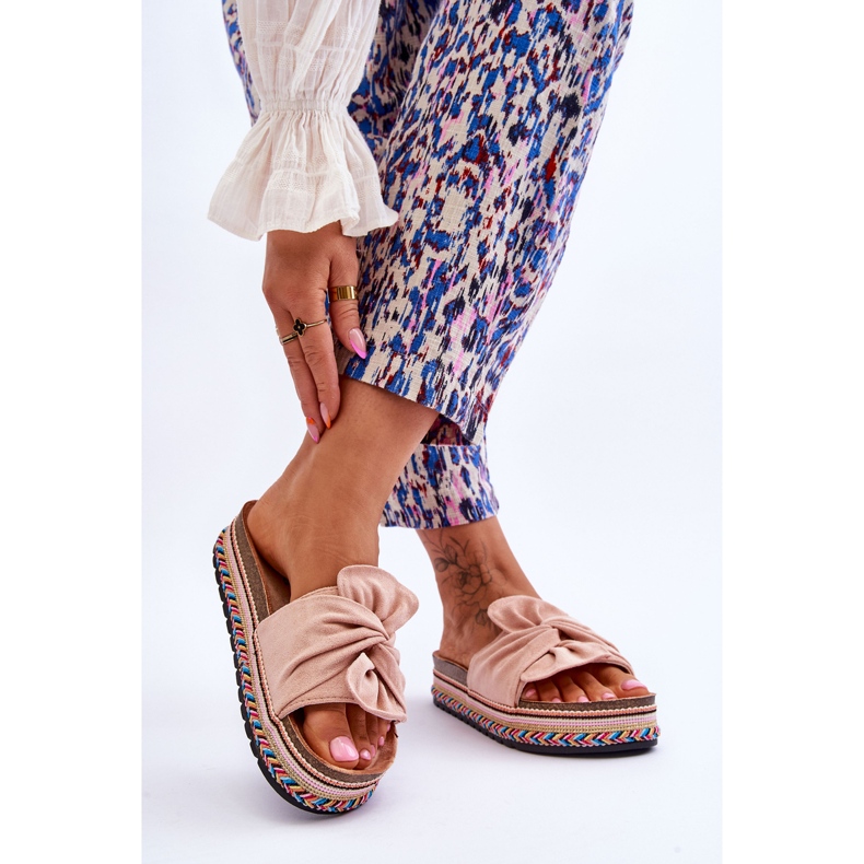 Papuci de damă pe o platformă masivă roz deschis Terisa 2 Papuci de damă pe o platformă masivă roz deschis Terisa 2