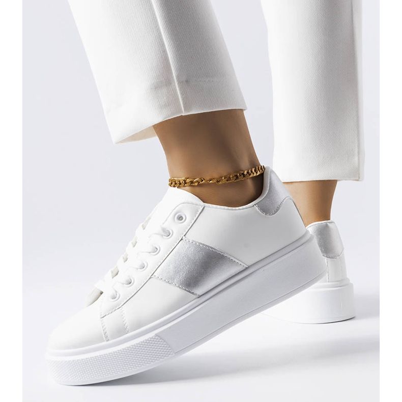 Tenisi albi cu dungă argintie de la Aurélie 2