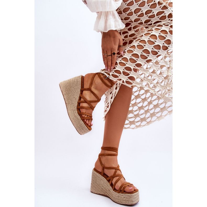 Sandale cu pană din piele maro Margaritt 2