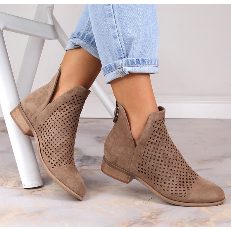 Cizme de damă din piele intoarsa ajurata bej Potocki SZ12107 1