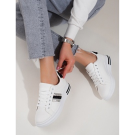 Adidași de damă Shelovet pe o platformă înaltă albă 2