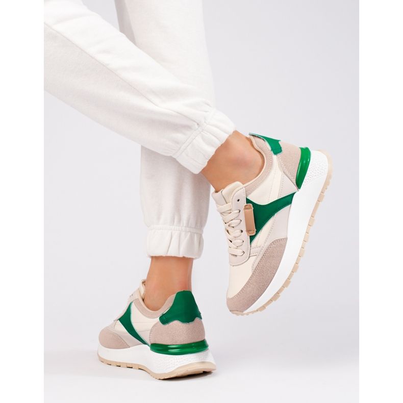 Pantofi sport bej cu platformă înaltă de la Shelovet 1