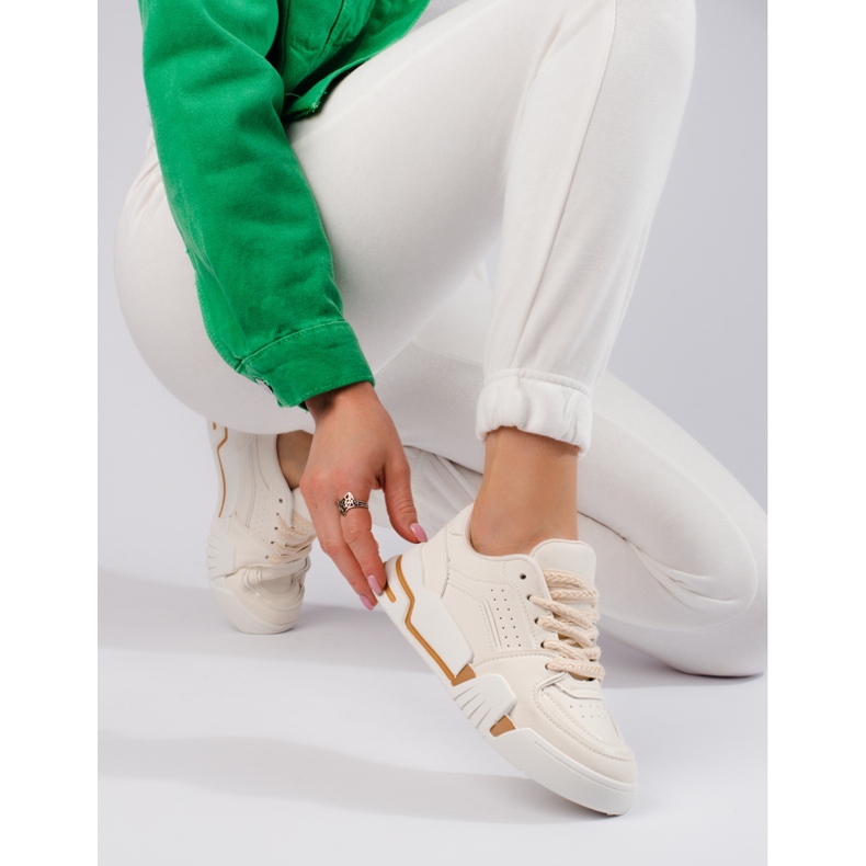 Adidași de damă Shelovet bej 1