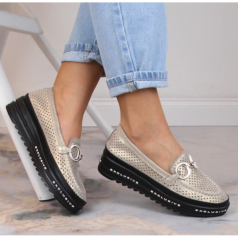 Pantofi slip-on ajurati confortabili din piele aurii S.Barski LR27750 de aur 1 Pantofi slip-on ajurati confortabili din piele aurii S.Barski LR27750 de aur 1