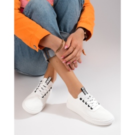 Pantofi sport ajurati Shelovet albi de dama 2