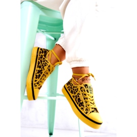 Pantofi de damă Pantera Big Star JJ274616 Galben 8