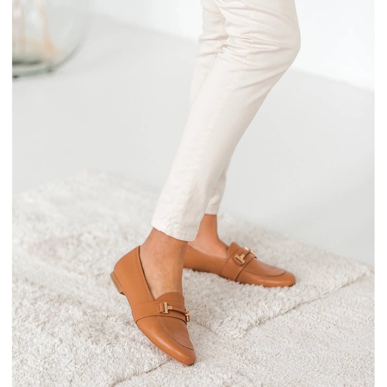 Marco Shoes Mocasini impodobiti aurii maro 1