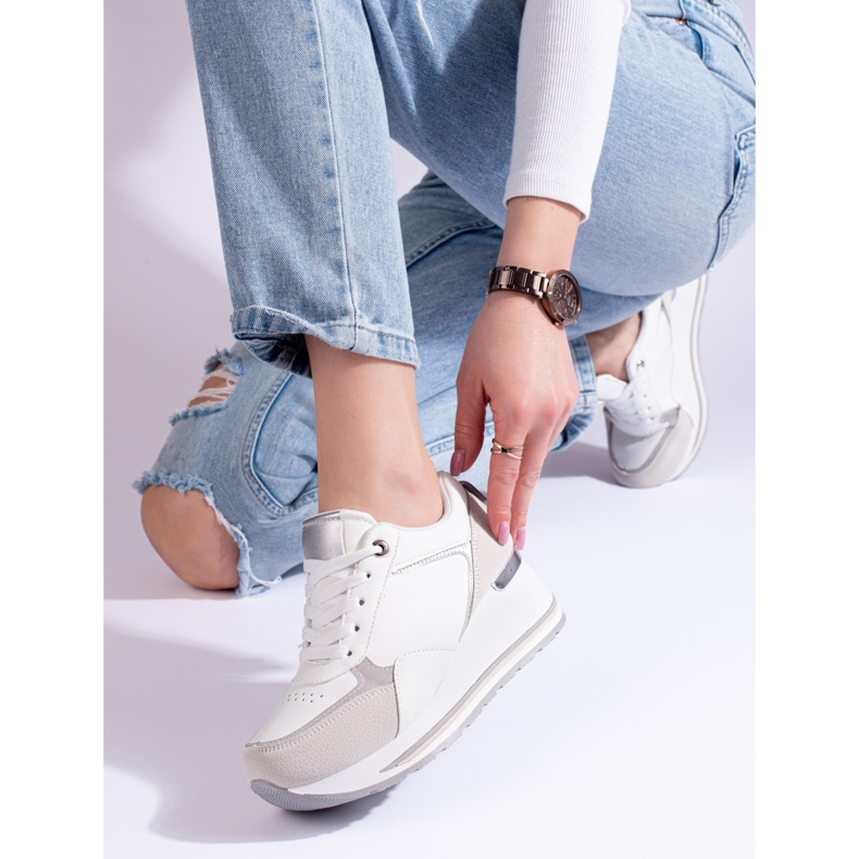 Tenisi albi cu pană Shelovet 2