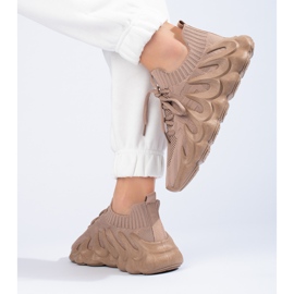 Tenisi de damă din material maro Shelovet 2