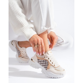 Adidași de damă pe o talpă groasă Shelovet bej 1