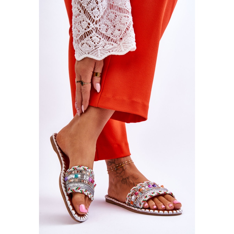 Sandale de damă decorate alb Bellisa argint 2