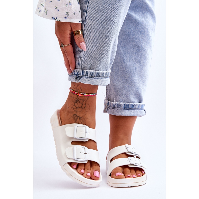 Papuci de damă cu platformă alb Vertigo 1