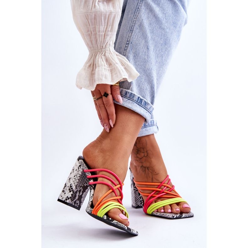 Papuci cu toc inalt cu bretele de sarpe Neon Beckie negru 2