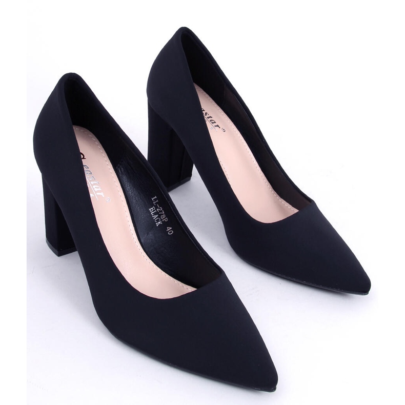 Pompe pe postul Eilish Black negru 1