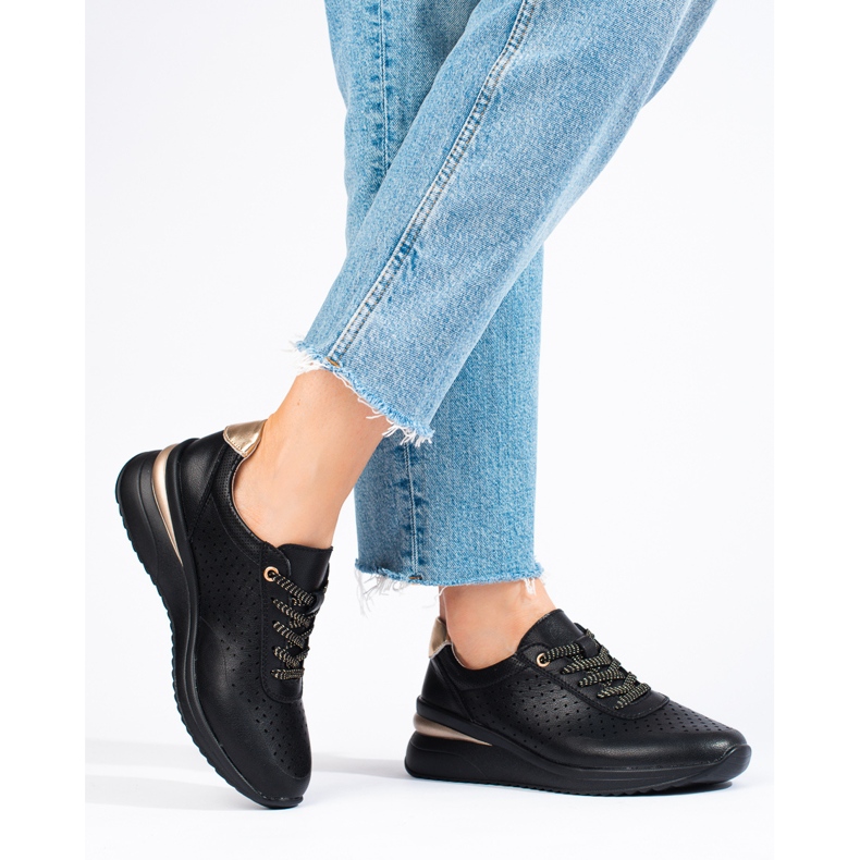 Pantofi cu pană din piele ajurata Shelovet negru 1