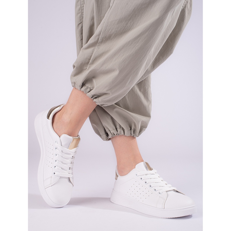 Pantofi sport de damă Shelovet albi confortabili 1 Pantofi sport de damă Shelovet albi confortabili 1