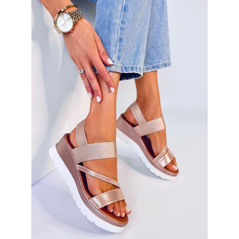 BM Sandale cu pană Carlton Champagne roz 2 BM Sandale cu pană Carlton Champagne roz 2