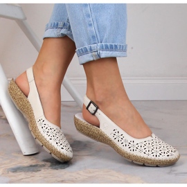 Sandale ajurate confortabile din piele bej Rieker 44861-60 2