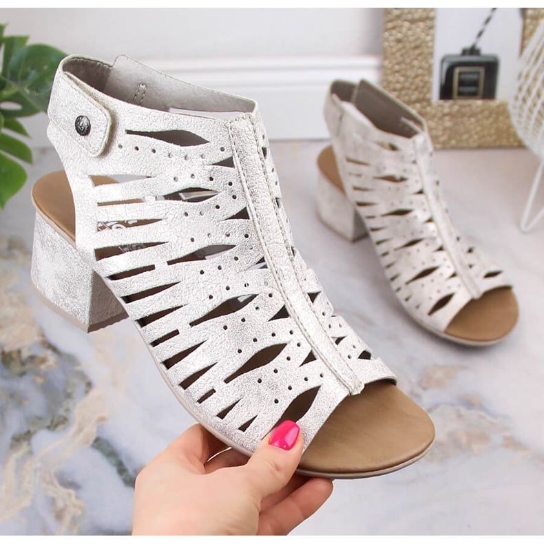 Sandale confortabile cu tocuri ajurate Rieker 64676-60 argint 1