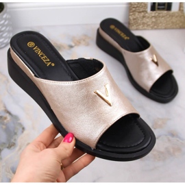 Sandale cu pană de damă cu elastic auriu metalic Vinceza 17247 de aur 1