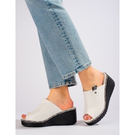 Papuci cu pană Shelovet albi de damă 1