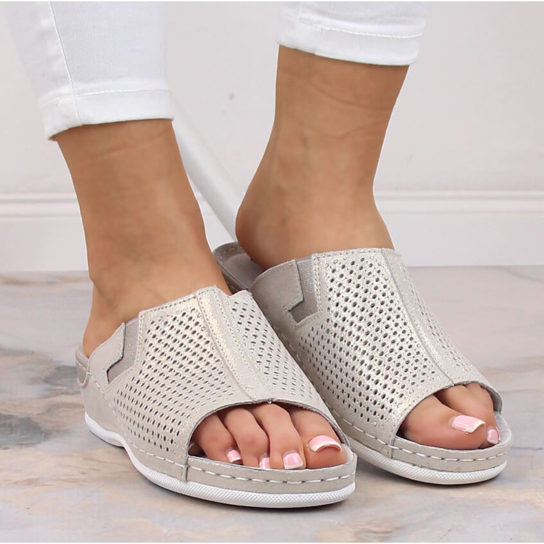 S.Barski Papuci de piele pentru femei pe pană argintie S. Barski 1