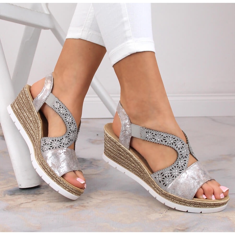 Sandale confortabile pentru damă, cu elastic Rieker 61916-91 multicolor 1 Sandale confortabile pentru damă, cu elastic Rieker 61916-91 multicolor 1