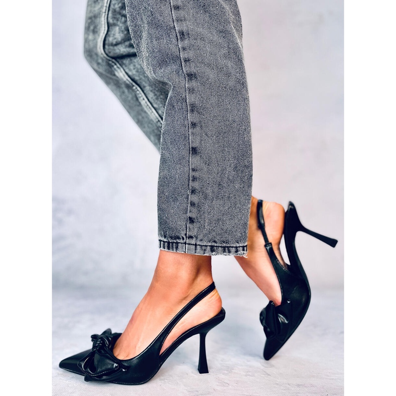 BM Pompe cu toc deschis de la Deluna Black negru 2