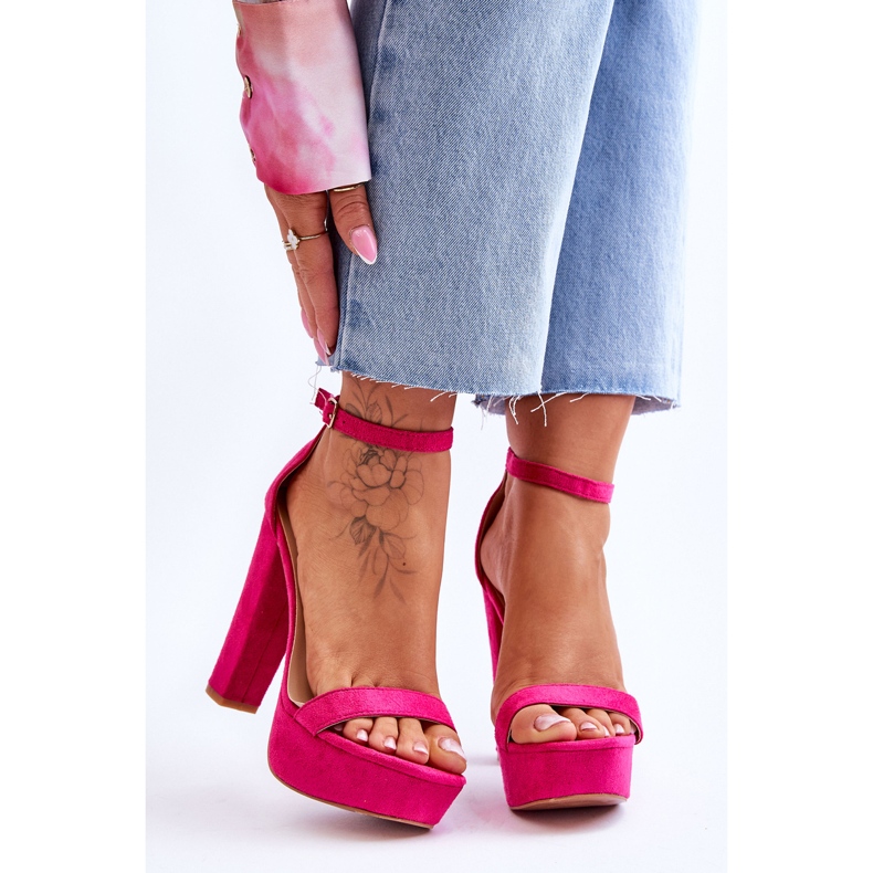 Sandale confortabile din piele intoarsa pe un toc inalt cu esenta fuchsia roz 1