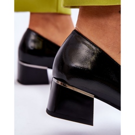 Vinceza Pompe la modă din piele lacuită, cu o fundă decorativă Shira Black negru 4