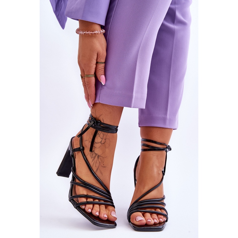 Sandale cu toc Tessoro negre la modă negru 1