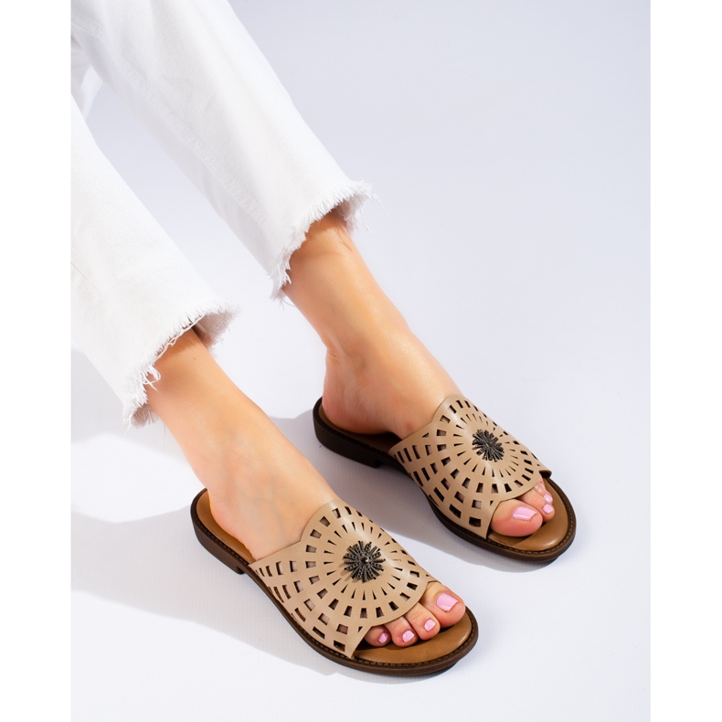 W. Potocki Papuci de damă ajurat bej închis de la Potocki 1