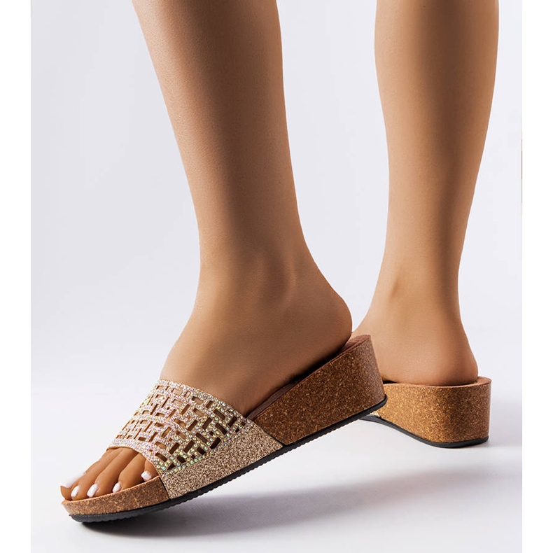 Sandale cu pană Elitha aurii de aur 1