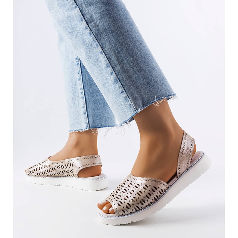 Sandale ajurate argintii ploioase 2