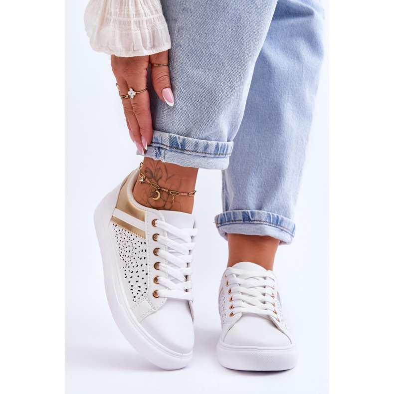 Pantofi sport clasici cu model ajurat alb si auriu mai fericit 1