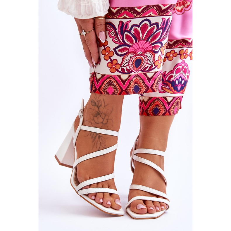 Sandale De Piele Pe Un Toc Florentina Alb 1