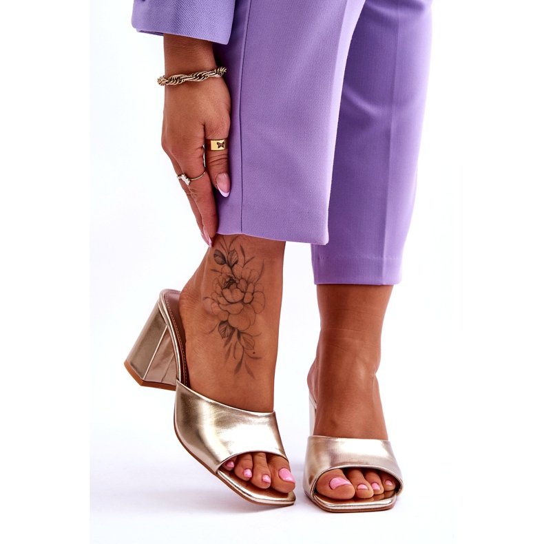 Flip-flops clasici din piele de damă, auriu metalic de aur 1