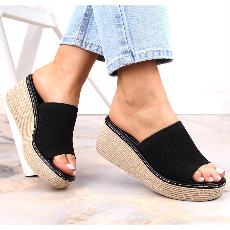 Papuci negri pentru femei T.Sokolski MU100 negru 1