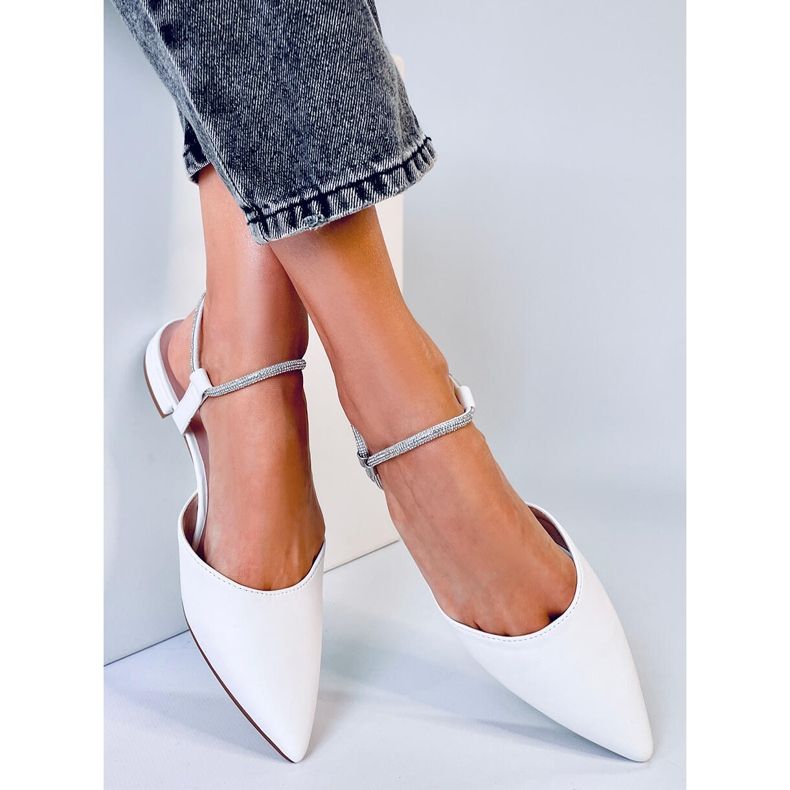 Balerini cu toc deschis de la Durie White alb 2