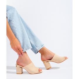 Catâri Vinceza bej pe post 1