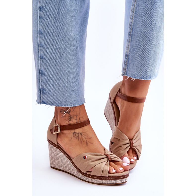 PS1 Sandale de damă pe o pană împletită Bej închis Judith 1 PS1 Sandale de damă pe o pană împletită Bej închis Judith 1