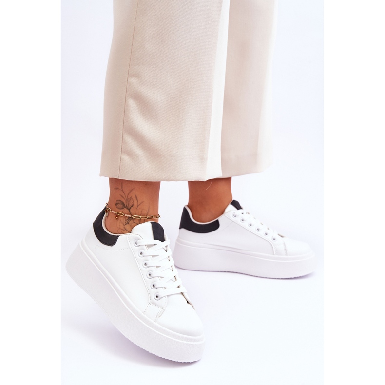 Pantofi sport pe o platformă masivă Boneti alb și negru 2