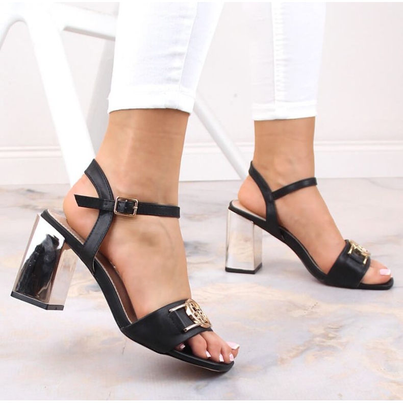 Sandale cu toc oglinda Filippo W PAW446A negru 2