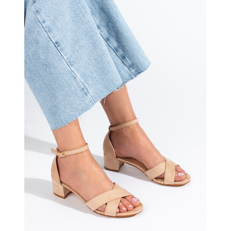 Sandale de piele intoarsa bej cu toc mic de la Shelovet 1