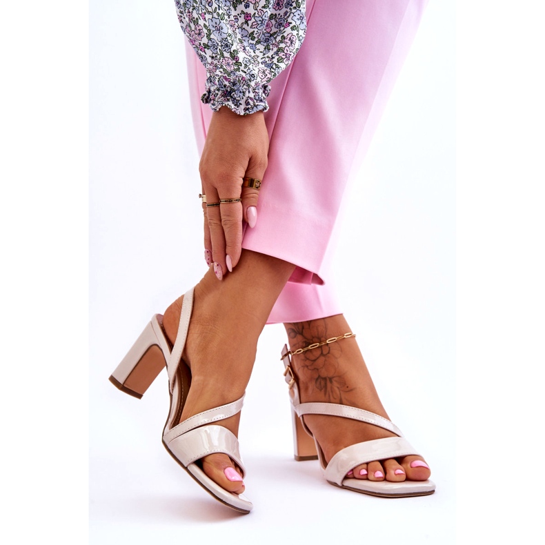 Evento Sandale de damă din piele lacuită cu toc înalt, bej 2